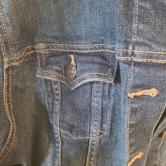 Old Navy jean jacket - Picture 4 of 7